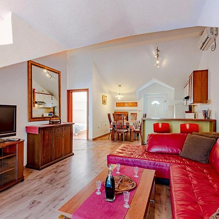 2 Bedroom Beautiful Apartment In Ston Exterior photo