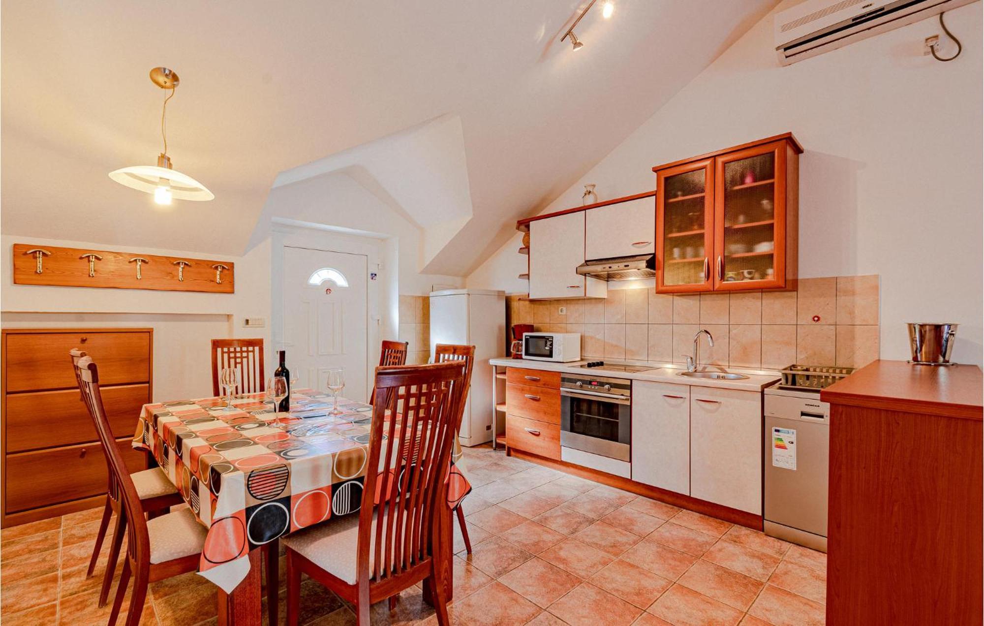 2 Bedroom Beautiful Apartment In Ston Exterior photo